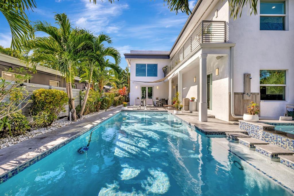 2502 NE 6th Ave, Wilton Manors, Florida 33305