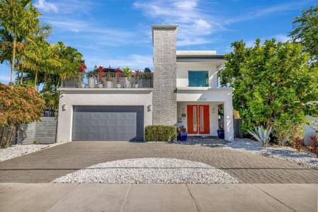 2502 NE 6th Ave, Wilton Manors, Florida 33305