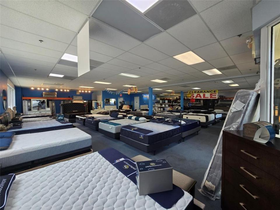 100 N State Road 7 100-101-102, Margate, Florida 33063, Estados Unidos