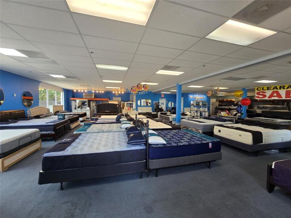 100 N State Road 7 100-101-102, Margate, Florida 33063, Estados Unidos
