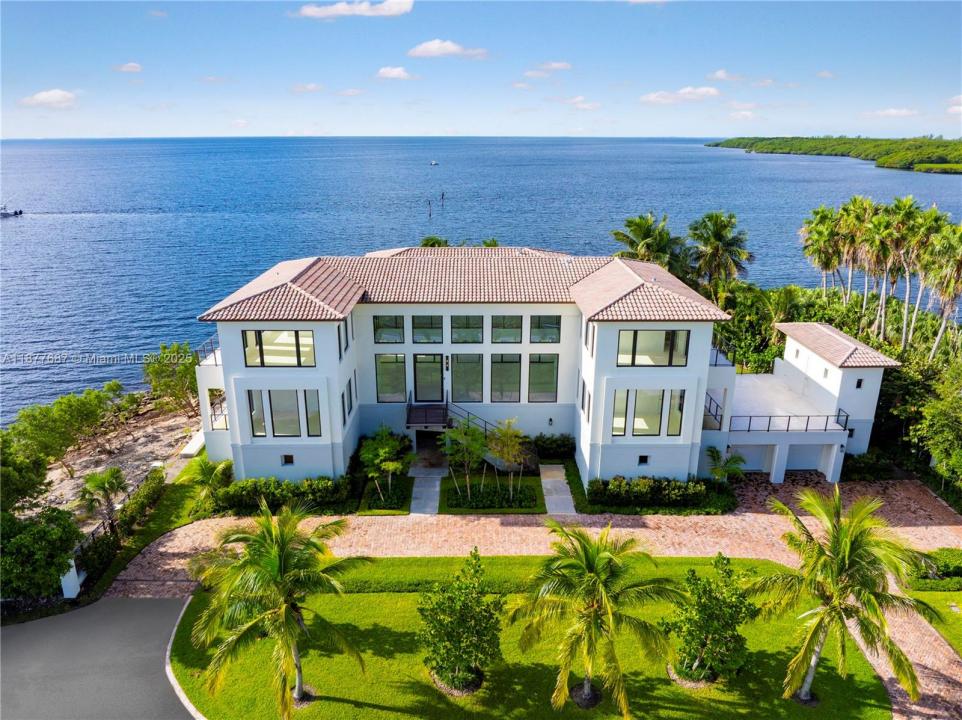 650 Lugo Ave, Coral Gables, Florida 33156