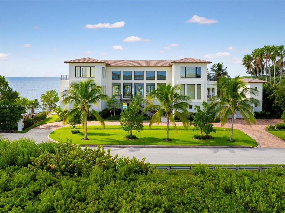 650 Lugo Ave, Coral Gables, Florida 33156