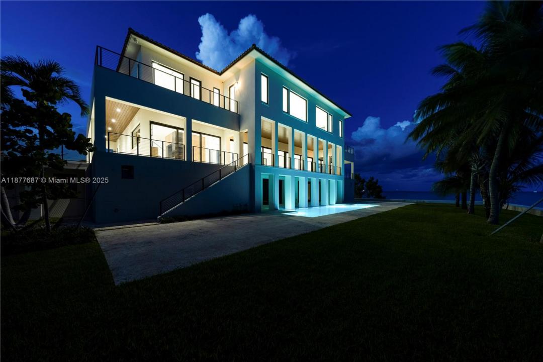 650 Lugo Ave, Coral Gables, Florida 33156
