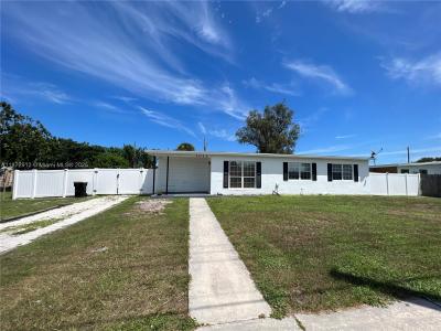 1011 NE Bianca, Palm Bay, Florida 32905, USA