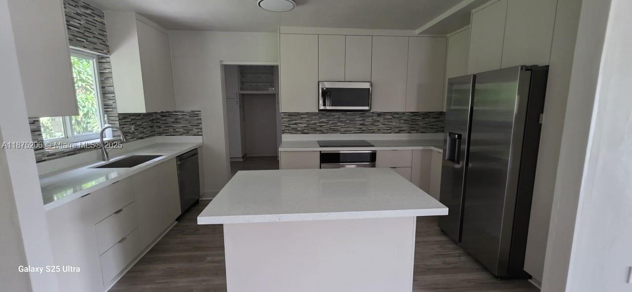 1340 NW 133rd St, Miami, 佛罗里达州 33167, 美国