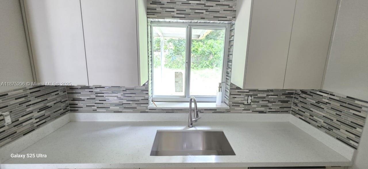 1340 NW 133rd St, Miami, 佛罗里达州 33167, 美国