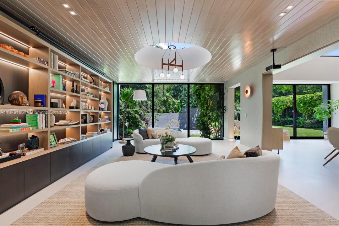 3651 Saint Gaudens Rd, Coconut Grove, Florida 33133
