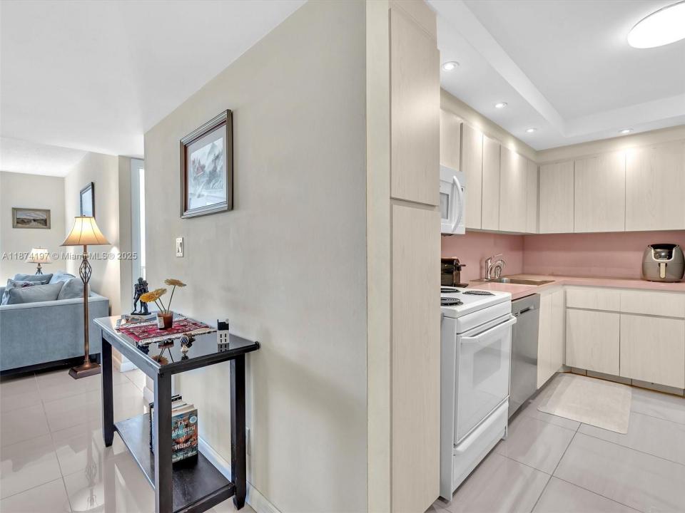 20400 W Country Club Dr 605, Aventura, Florida 33180, Estados Unidos