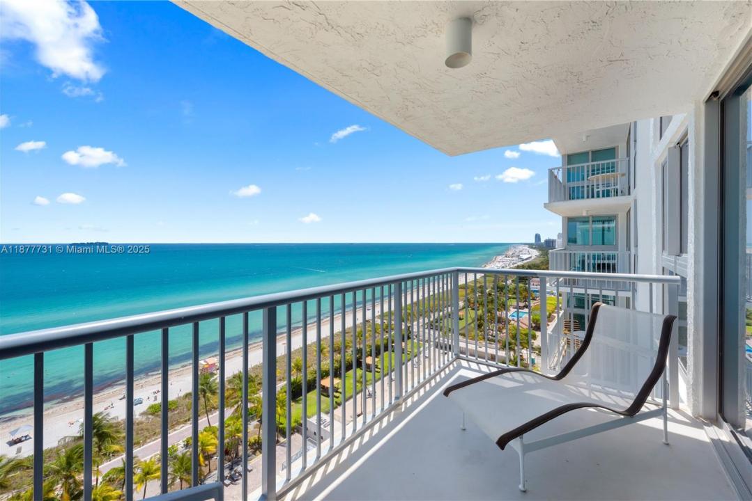 2655 Collins Ave 1811, Miami Beach, Florida 33140, USA
