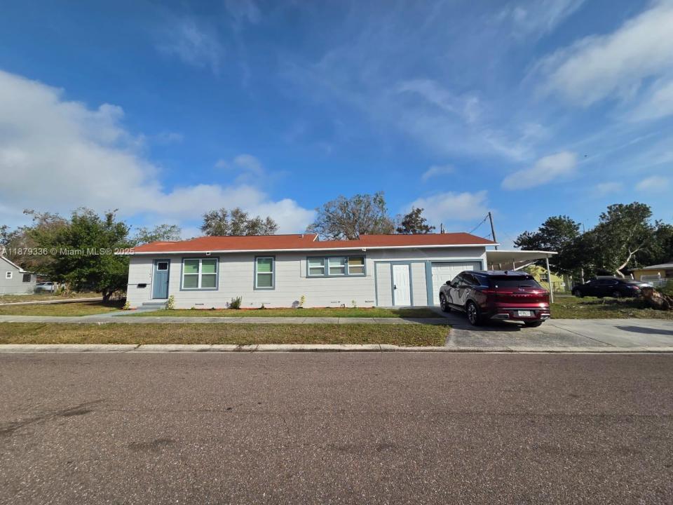 1144 46th St S, St Petersburg, Floryda 33711, USA