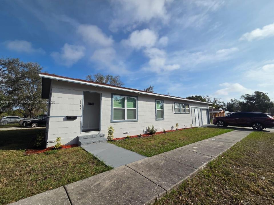 1144 46th St S, St Petersburg, Floryda 33711, USA