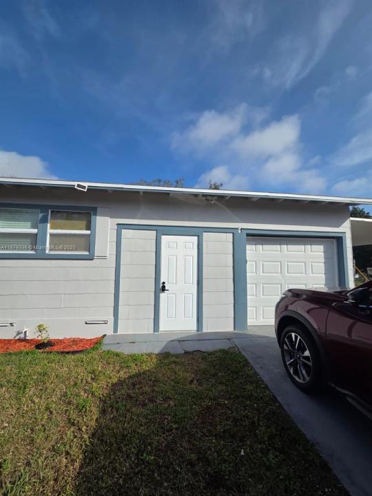 1144 46th St S, St Petersburg, Floryda 33711, USA