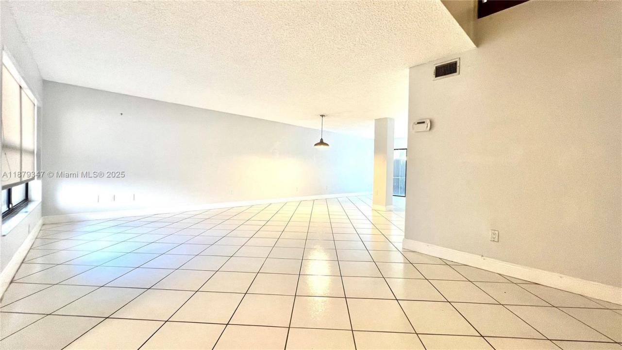 13725 SW 100th Ter, Miami, Florida 33186
