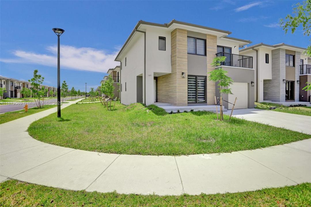 103 NW 10 PLACE 103, Florida City, Florida 33034