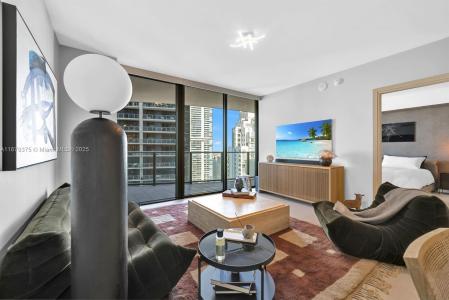 1000 Brickell Plz 4307, Miami, Florida 33131, USA