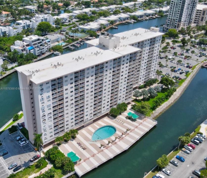 400 Kings Point Dr 224, Sunny Isles Beach, フロリダ 33160, アメリカ合衆国