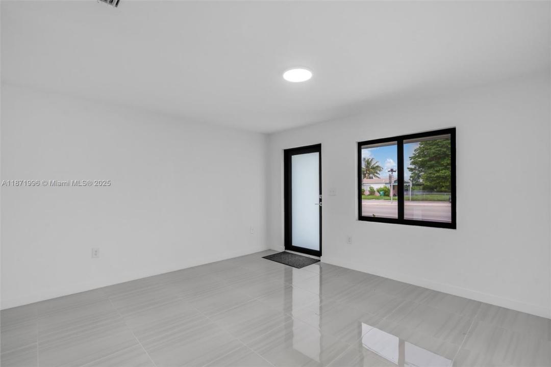 17351 NW 22nd Ave, Miami Gardens, Flórida 33056, Estados Unidos