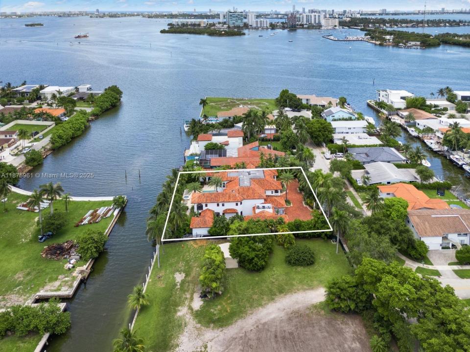 1201 NE 83rd St, Miami, Florida 33138
