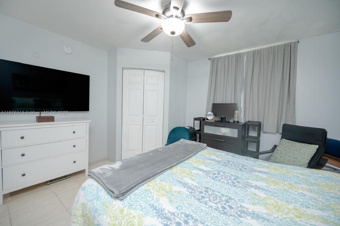 11133 SW 8th St 202, Pembroke Pines, Flórida 33025, Estados Unidos