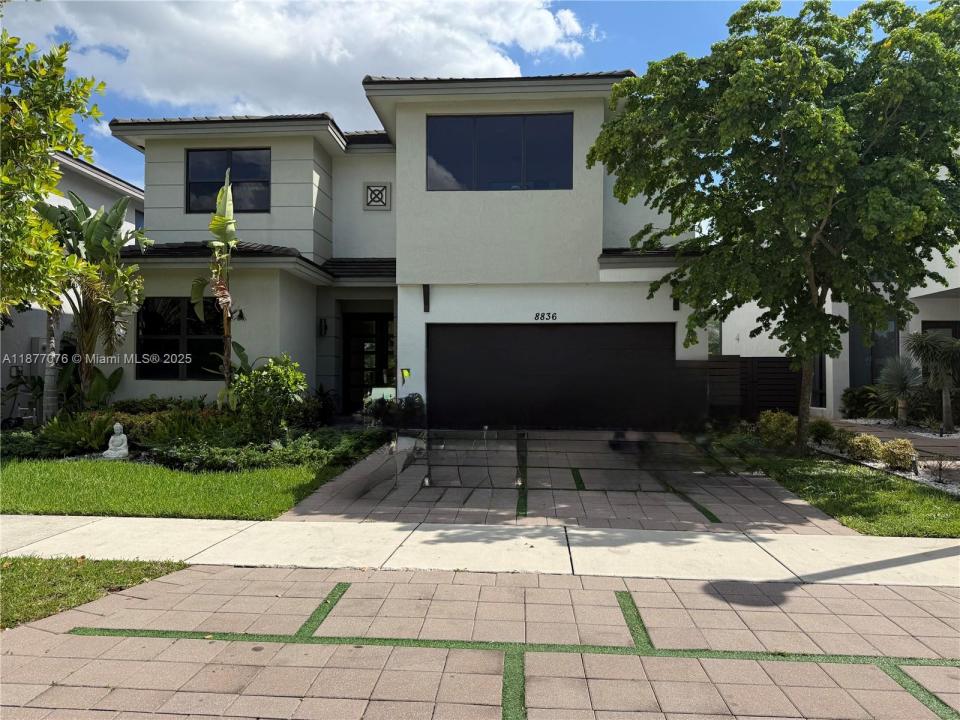 8836 NW 161st Ter, Miami Lakes, Florida 33018