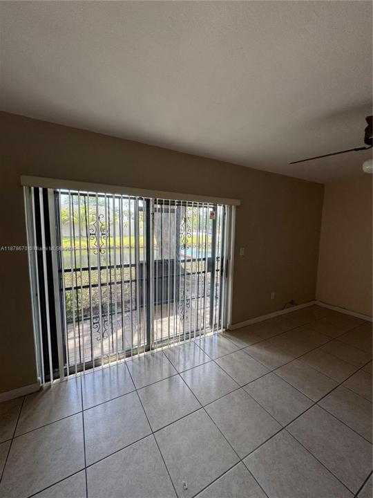 10353 N Kendall Dr BB2, Miami, Florida 33176, Estados Unidos