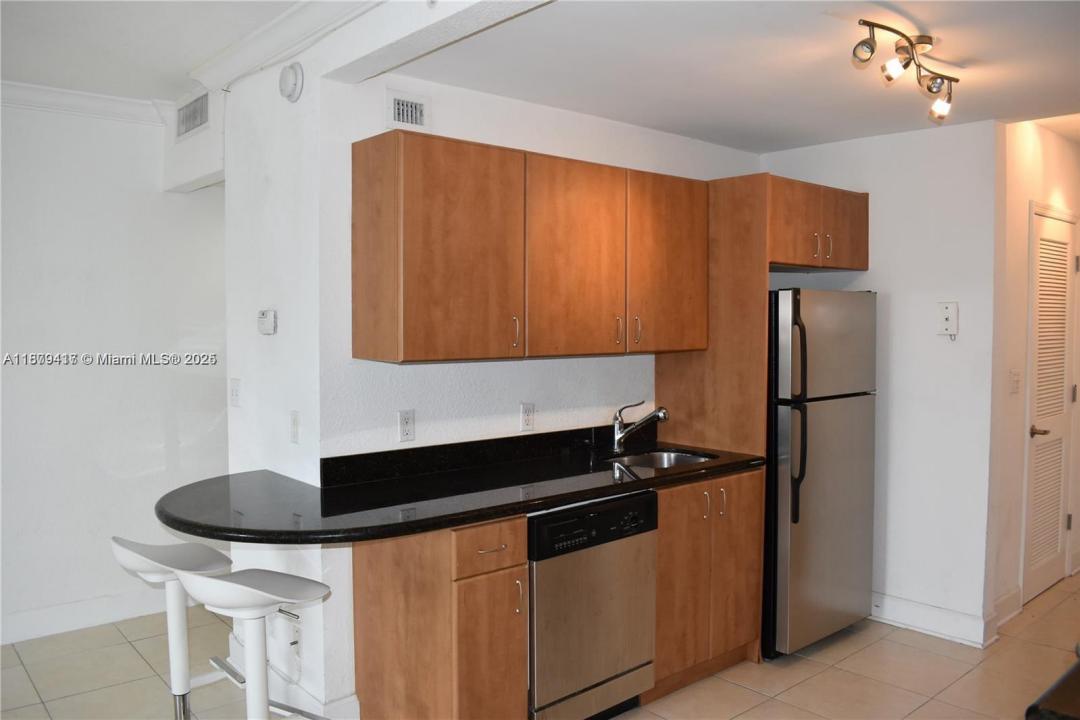 401 N 69th St 1003, Miami Beach, Floryda 33141, USA