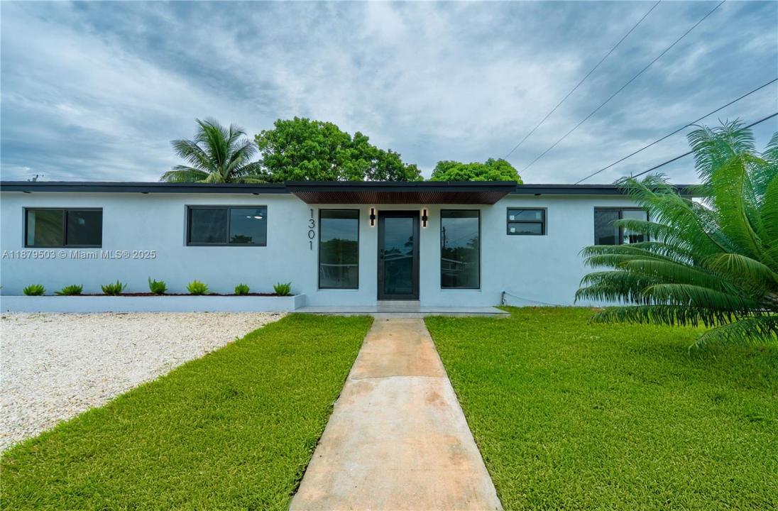 1301 NW 176th Ter, Miami Gardens, Flórida 33169, Estados Unidos