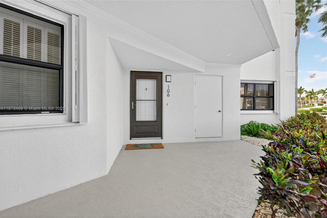19800 Sandpointe Bay Dr 106, Tequesta, Floride 33469, États-Unis