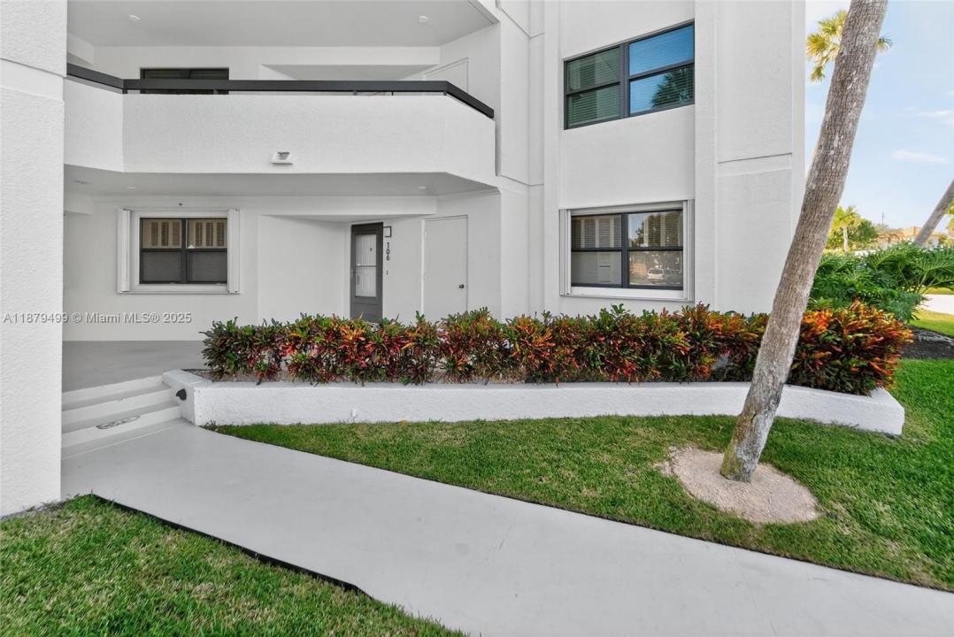 19800 Sandpointe Bay Dr 106, Tequesta, Floride 33469, États-Unis