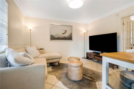 345 Michigan Ave 34, Miami Beach, Florida 33139, USA