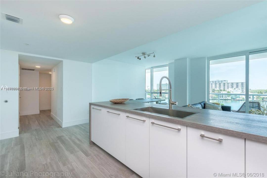 400 Sunny Isles Blvd 501, Sunny Isles Beach, Florida 33160