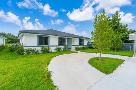 17377 NW 22nd Ave, Miami Gardens, Florida 33056, USA