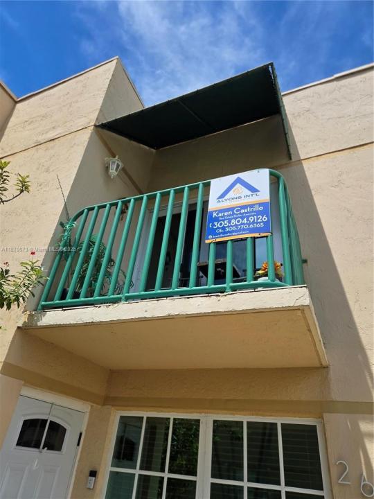 12095 SW 18th Ter 267, Miami, Floryda 33175, USA