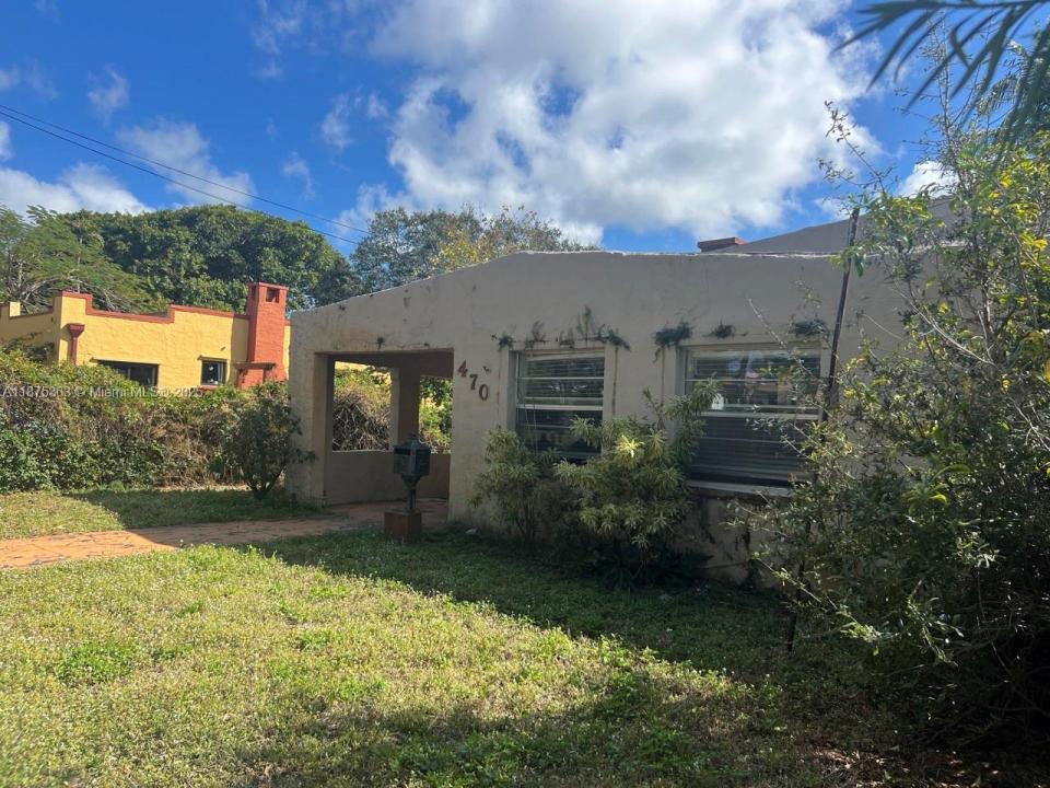 470 NE 130th St, North Miami, Florida 33161, USA