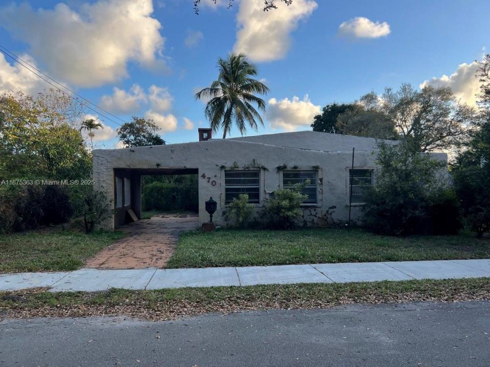 470 NE 130th St, North Miami, Florida 33161, USA