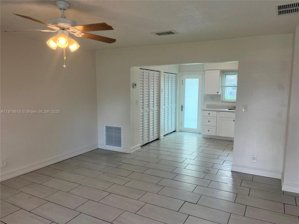 4531 SW 32nd Ave 9, Dania Beach, Florida 33312, Amerika Birleşik Devletleri