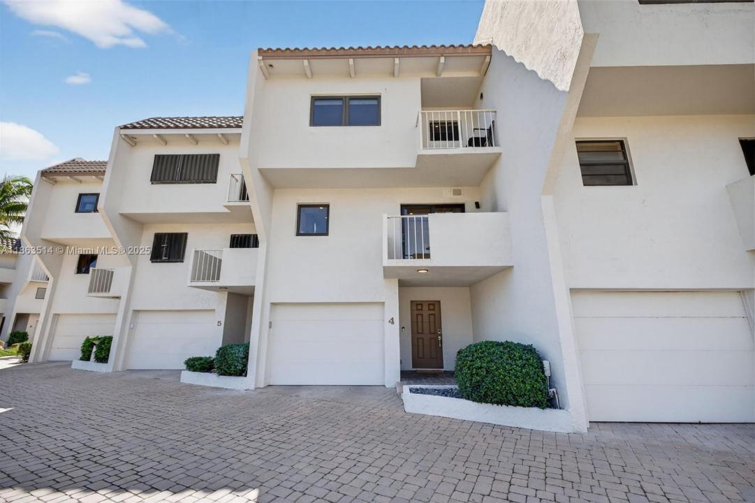 1223 Hillsboro Mile 4, Hillsboro Beach, Floride 33062, États-Unis