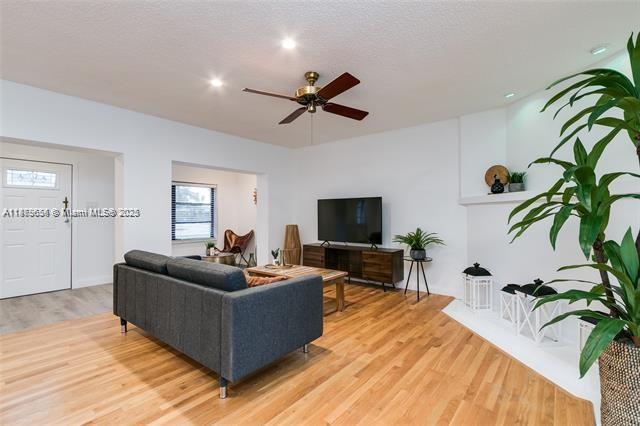 138 NE 13th Ave 2, Pompano Beach, Florida 33060