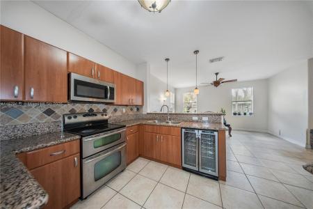 13951 SW 152nd Ter, Miami, Florida 33177, USA