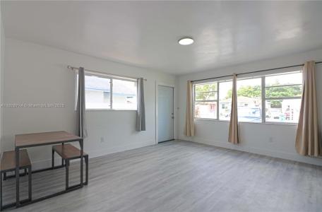 2126 NW 47th Ter A, Miami, Florida 33142, USA