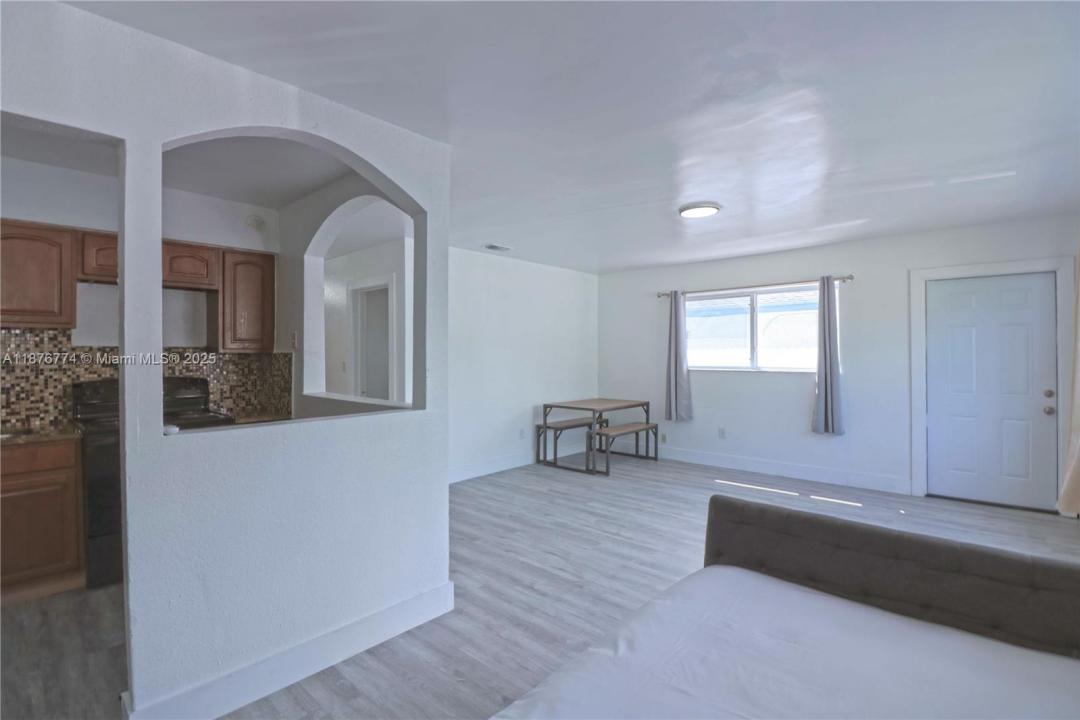 2126 NW 47th Ter A, Miami, Florida 33142, Amerika Birleşik Devletleri