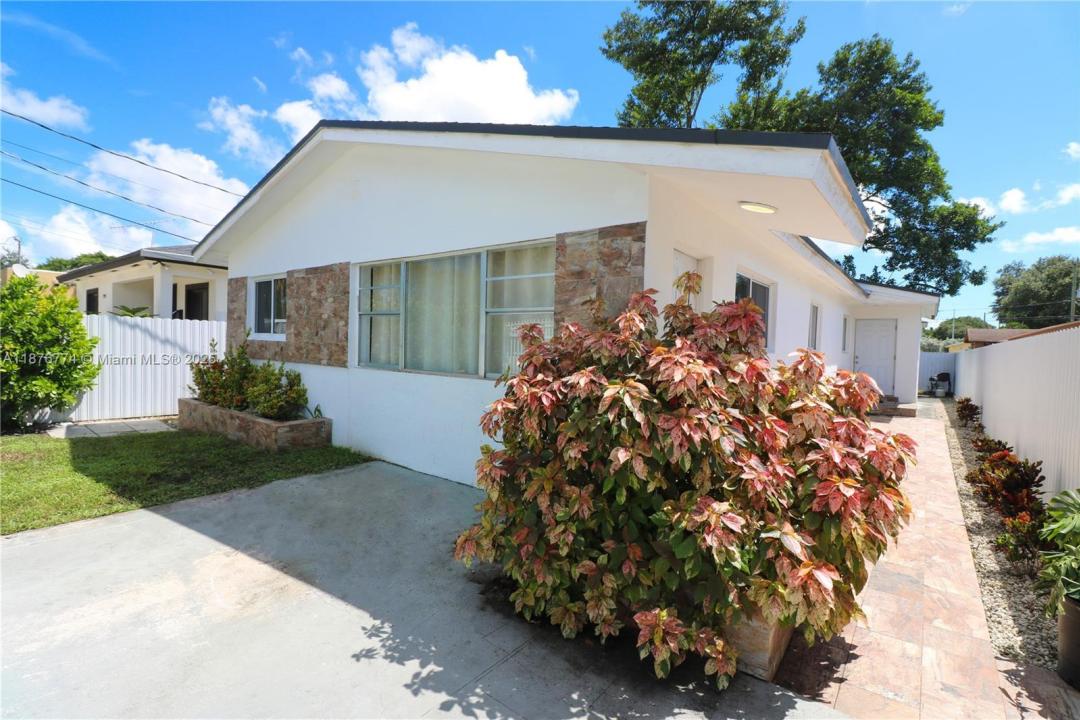 2126 NW 47th Ter A, Miami, Florida 33142, Amerika Birleşik Devletleri