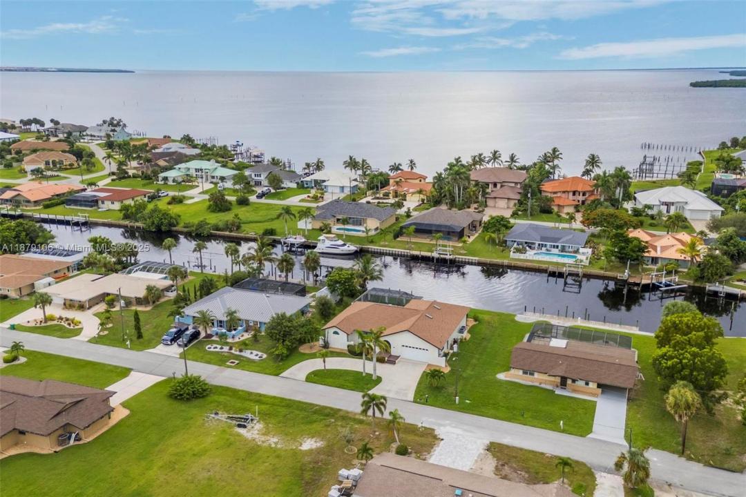 105 Sinclair St SE, Port Charlotte, Florida 33952
