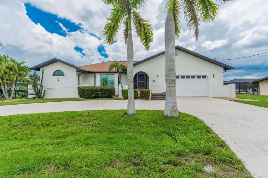 105 Sinclair St SE, Port Charlotte, Florida 33952