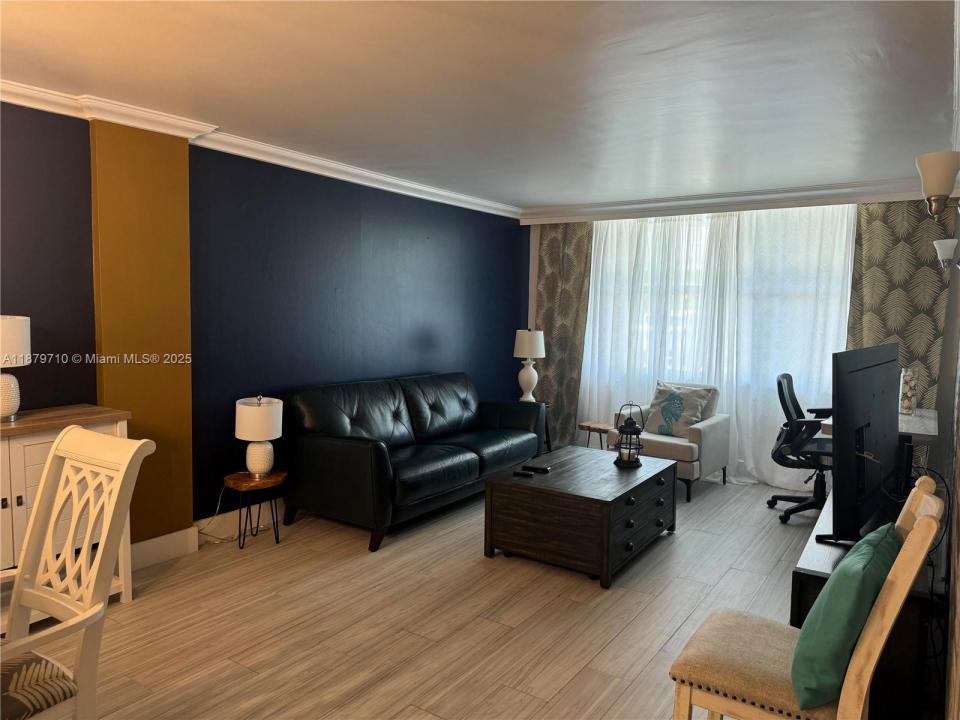 1913 S Ocean Dr 123, Hallandale Beach, フロリダ 33009, アメリカ合衆国