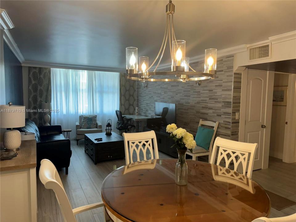 1913 S Ocean Dr 123, Hallandale Beach, フロリダ 33009, アメリカ合衆国