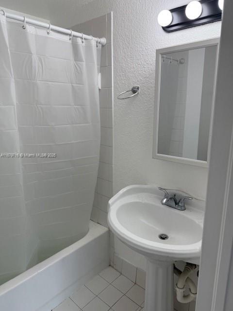 402 NW 84th Ter 402, Miami, Florida 33150, Stati Uniti