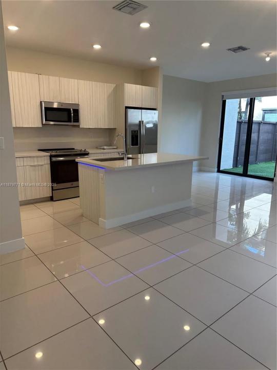 15839 NW 91 court, Miami Lakes, פלורידה 33018, ארצות הברית של אמריקה 