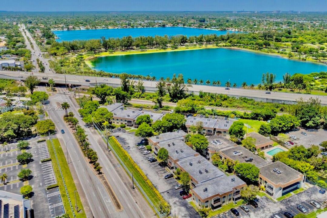 7825 Miller Dr C110, Miami, 佛罗里达州 33155, 美国