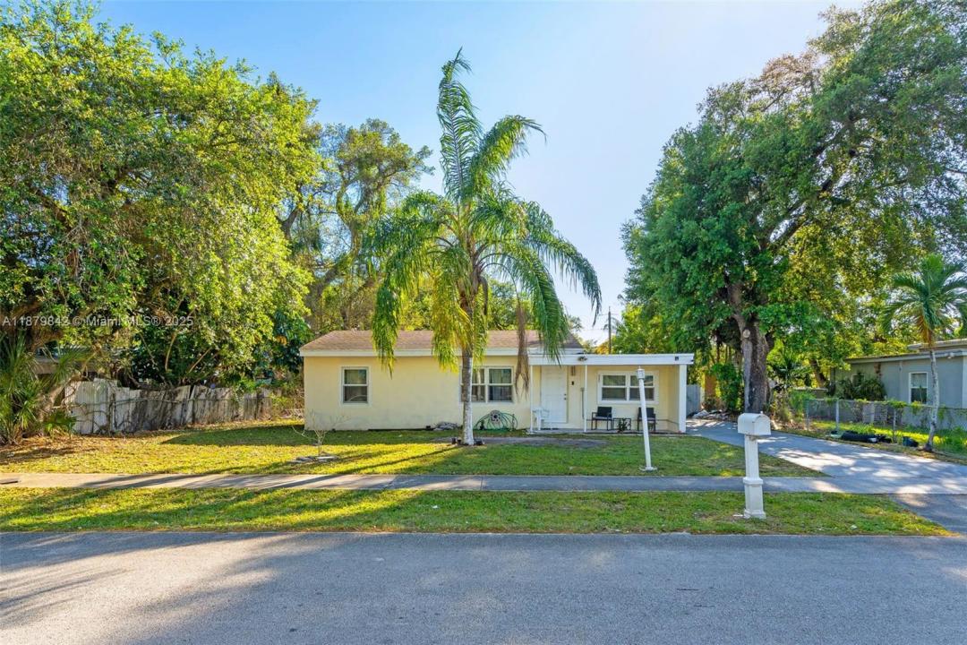 114 Marion Rd, West Park, フロリダ 33023, アメリカ合衆国